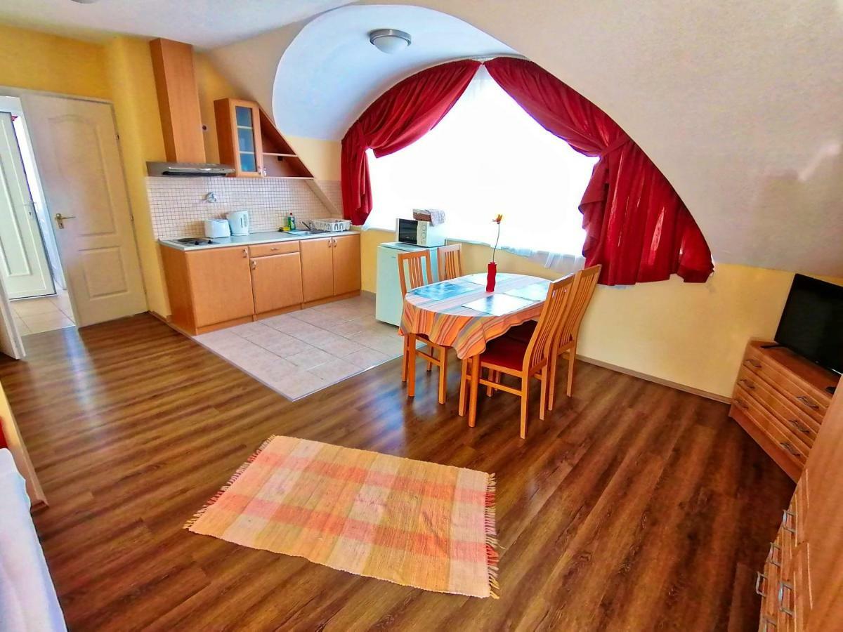 Villa Aida Apartman Hajdúszoboszló Dış mekan fotoğraf
