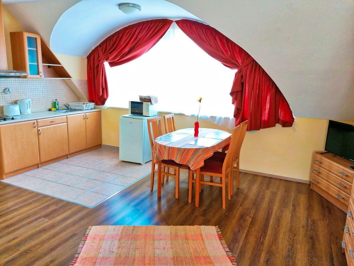 Villa Aida Apartman Hajdúszoboszló Dış mekan fotoğraf