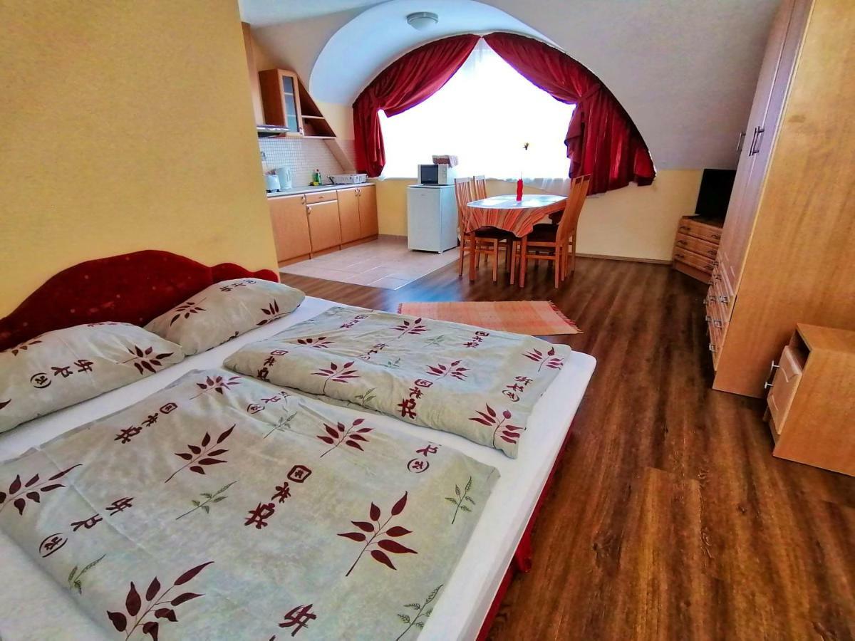 Villa Aida Apartman Hajdúszoboszló Dış mekan fotoğraf
